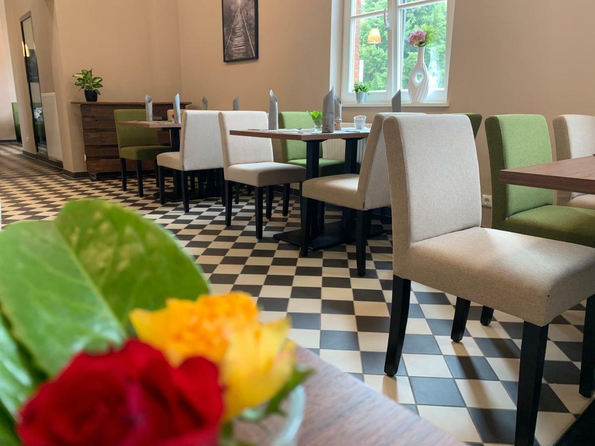 Lok - Die Pension - Das Restaurant Tessin Esterno foto
